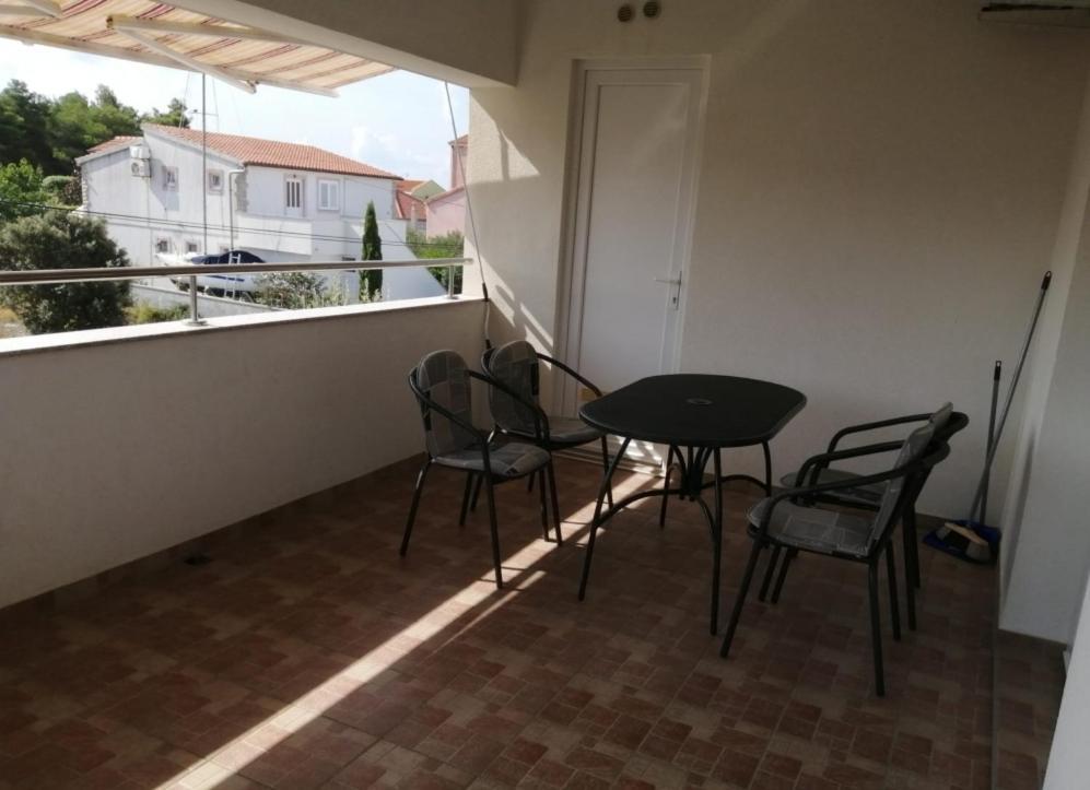 Apartments Ruzmarin Vrsi Exterior photo